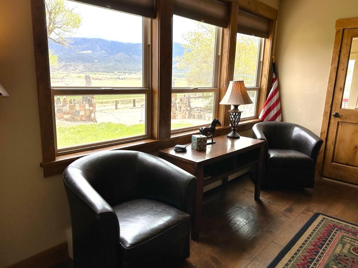 サライダ Private Retreat On Working Horse And Cattle Ranchヴィラ エクステリア 写真