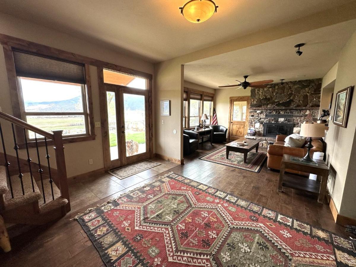 サライダ Private Retreat On Working Horse And Cattle Ranchヴィラ エクステリア 写真